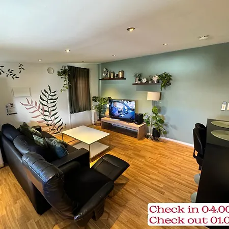 度假居 In Center By Dada